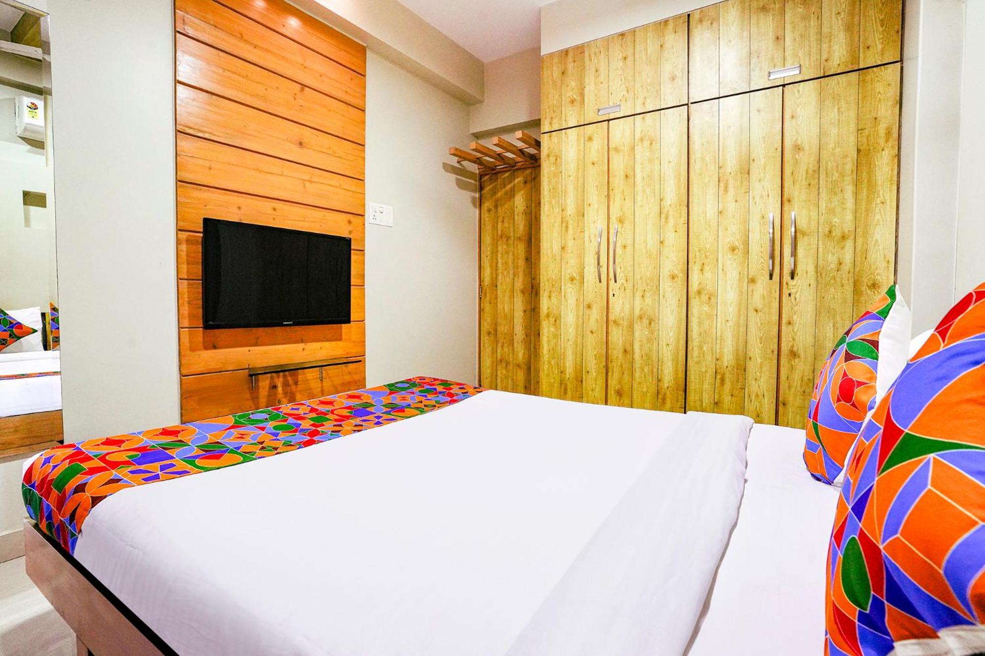 Hotel Fabhotel Corporate Bandra 3*